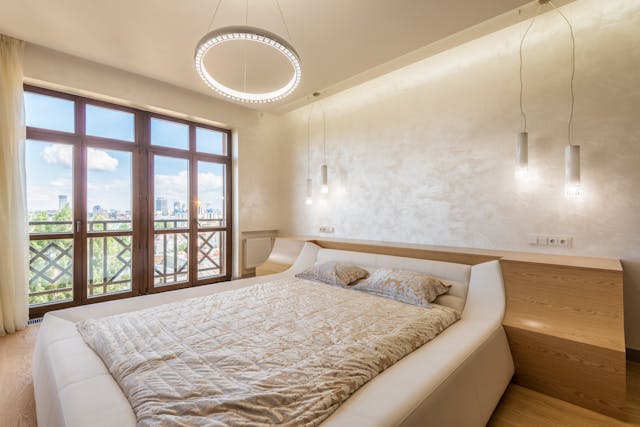 beige-bedroom-with-big-windows